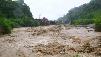 बाढीले बैतडीमा २५ रोपनी खेत बगायो, गाउँ जोखिममा