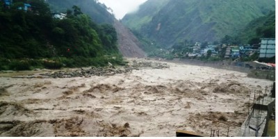 महाकालीमा पानीको बहाव बढ्यो, जनतालाई सास्ती