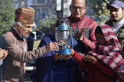 निर्मला कुर्मीको न्याय माग्दै सत्याग्रही डा. केसी (फाेटाे फिचर)