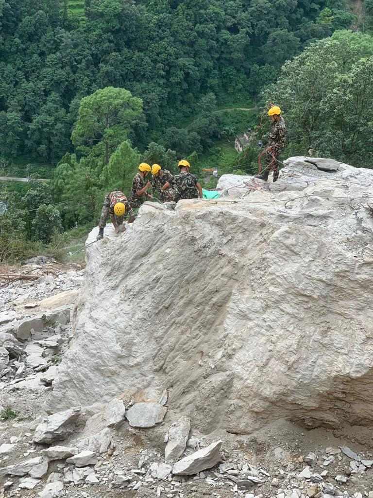 हेलो सरकारमा आएको गुनासोमा प्रधानमन्त्रीले दिए छिट्टै काम निर्देशन - ५ दिनमै काम सम्पन्न