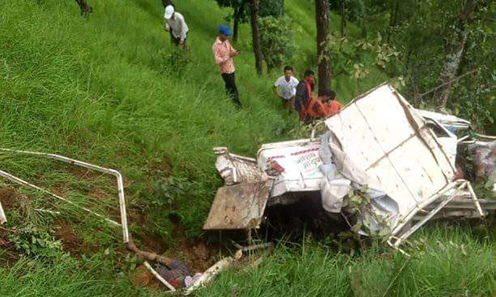 दार्चुलामा जिप खस्दा पाँच जनाको मृत्यु, ९ घाइते